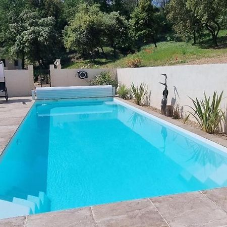 Les Bois De Zola Entre Provence Et Luberon Aparthotel Saint-Esteve-Janson Rom bilde