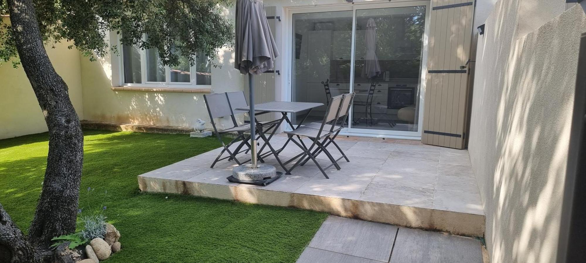 Les Bois De Zola Entre Provence Et Luberon Aparthotel Saint-Esteve-Janson Eksteriør bilde