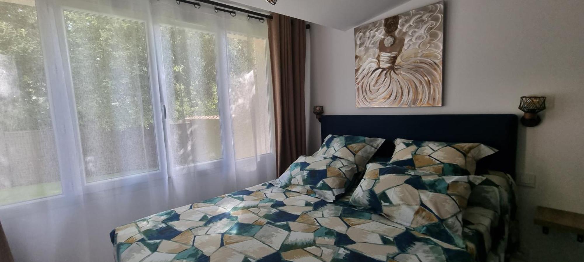 Les Bois De Zola Entre Provence Et Luberon Aparthotel Saint-Esteve-Janson Eksteriør bilde